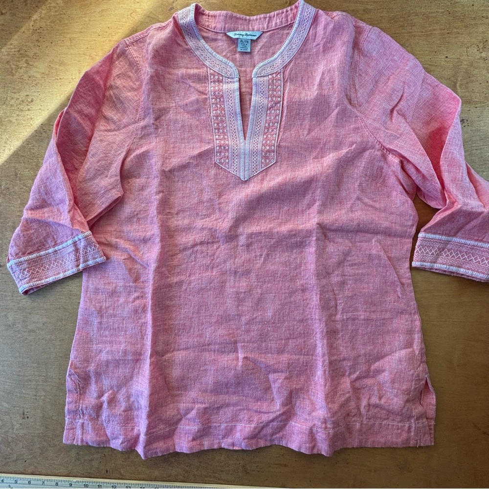 Tommy Bahama XL Coral White Linen embroidered V neck pullover blouse top